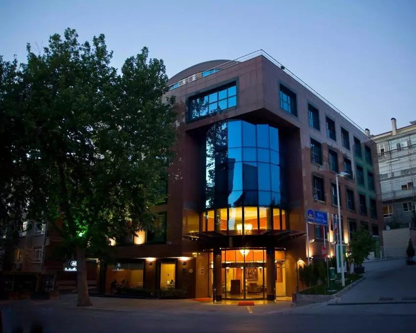 هتل 2000 کاواکلی دره