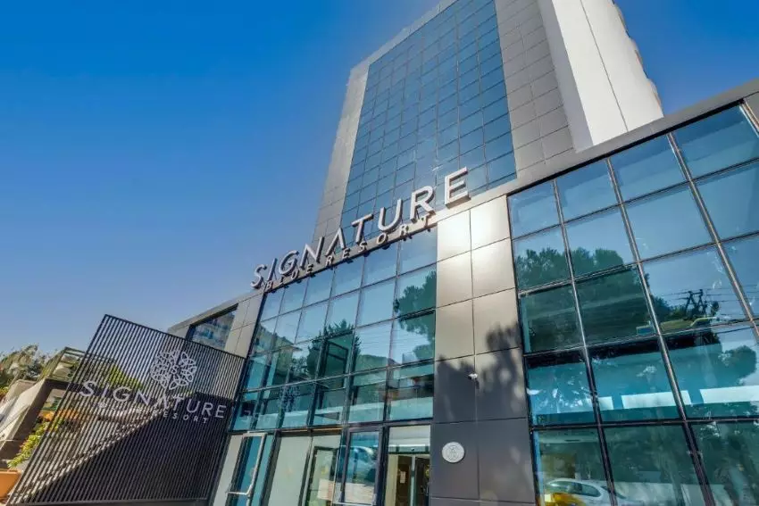 هتل سیگنیچر بلو ریزورت