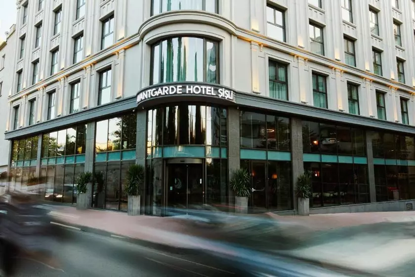 آوانگارد شیشلی